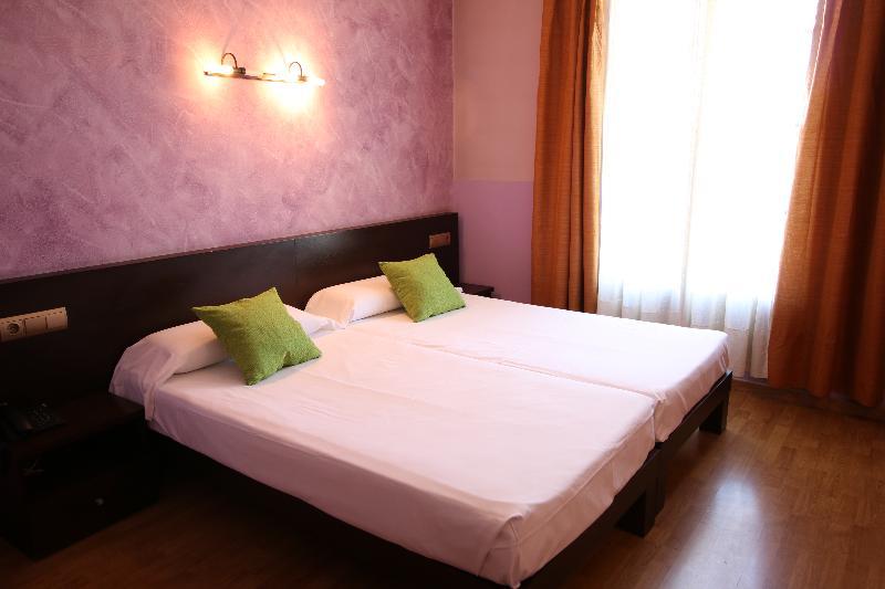 Hotel Alda Тордесиляс Екстериор снимка