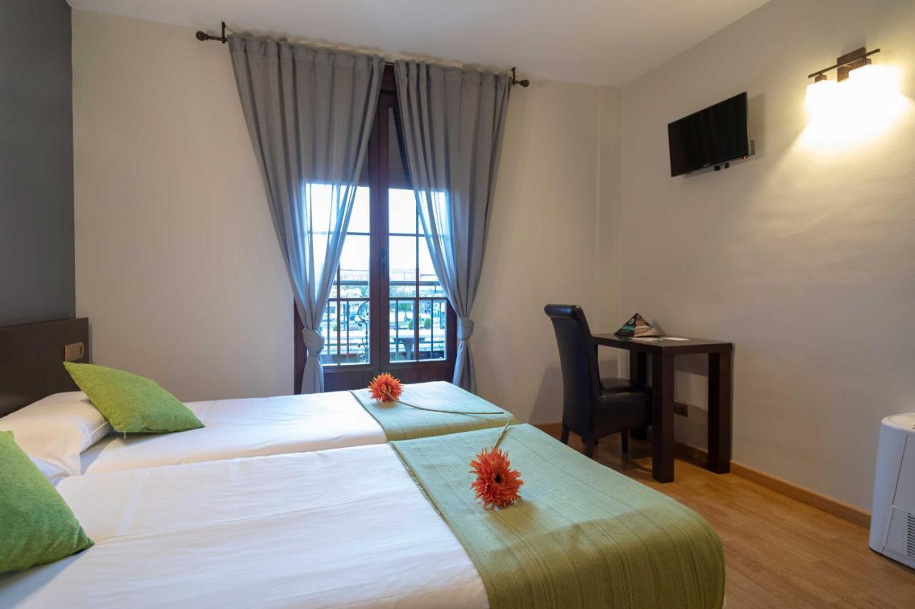 Hotel Alda Тордесиляс Екстериор снимка